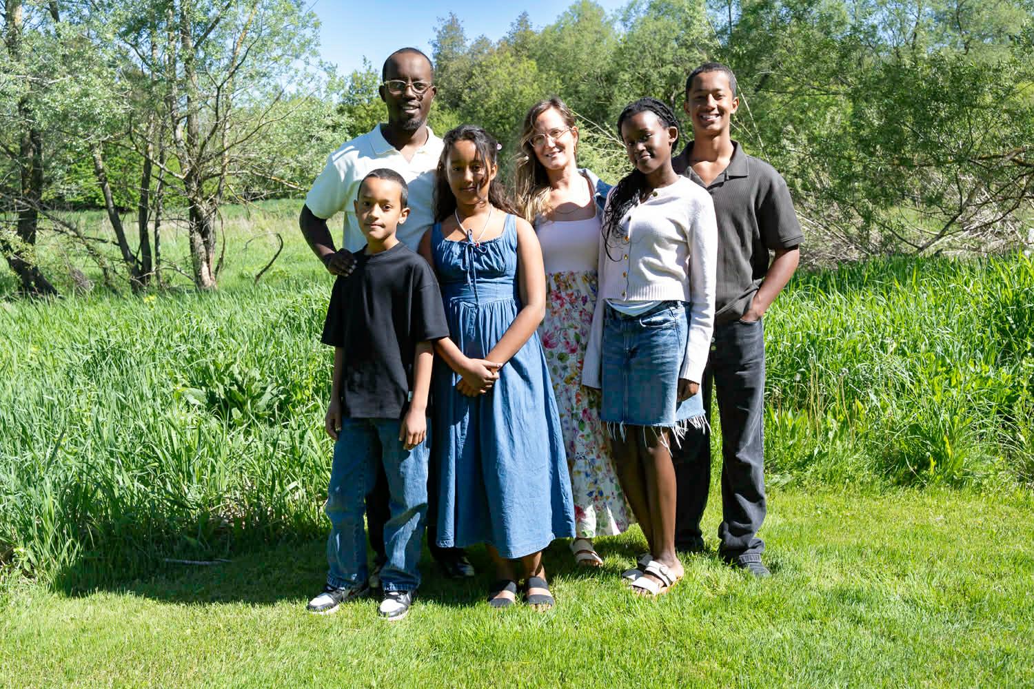Alby Mbanjabahizi in the community